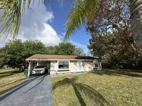 1818 SE Vesthaven Ct, Port Saint Lucie, FL 34952