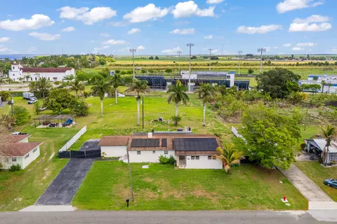 360 Kismet Ave, Pahokee, FL 33476