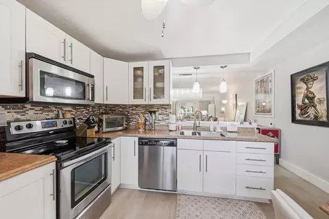 2301 Lucaya Ln #M2, Coconut Creek, FL 33066