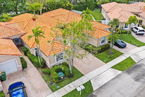 13050 NW 5th St, Pembroke Pines, FL 33028