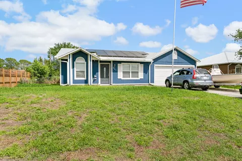 661 NW Kildare St, Port Saint Lucie, FL 34983