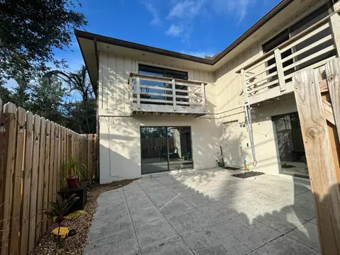2811 Stoneway Ln #B, Fort Pierce, FL 34982