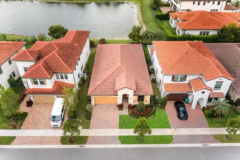12260 N Baypoint Cir, Parkland, FL 33076