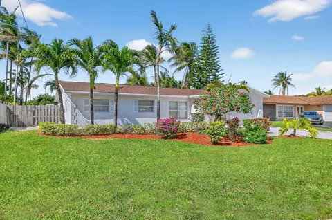 1037 SW 27th Ave, Boynton Beach, FL 33426