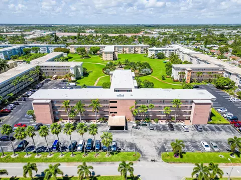2615 NE 1st Ct #411, Boynton Beach, FL 33435