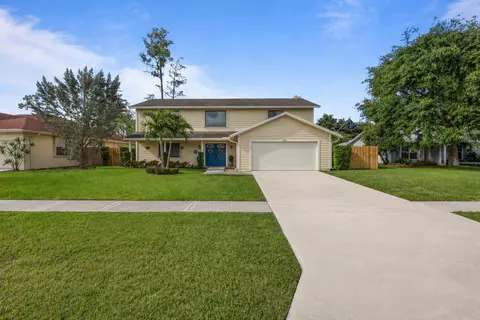 14364 Larkspur Ln, Wellington, FL 33414