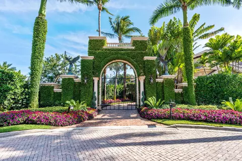 301 Mizner Lake Estates Dr, Boca Raton, FL 33432
