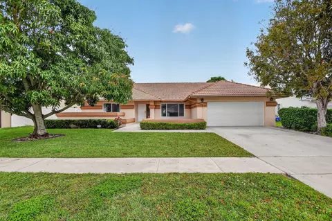 9501 Majestic Way, Boynton Beach, FL 33437