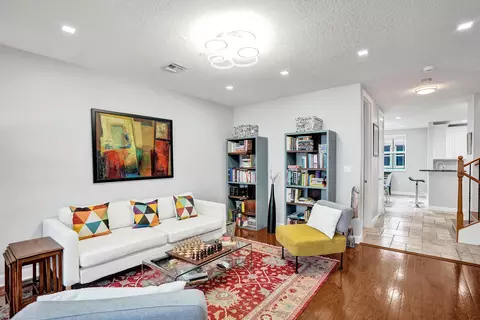 835 NE 16th Ter, Fort Lauderdale, FL 33304