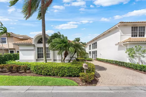 16891 Knightsbridge Ln, Delray Beach, FL 33484