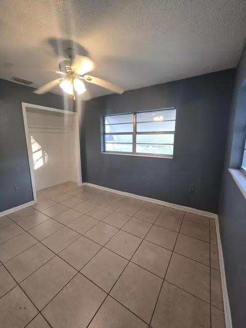 Bedroom - 3751 NW 36th St, Okeechobee, FL 34972 photo 2 of 2