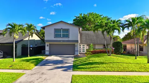 6150 Amberwoods Dr, Boca Raton, FL 33433