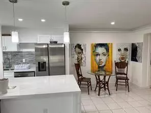 1004 Pennsylvania Ave #3, Miami Beach, FL 33139