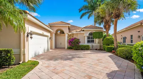 10802 Greenbriar Villa Dr, Wellington, FL 33449