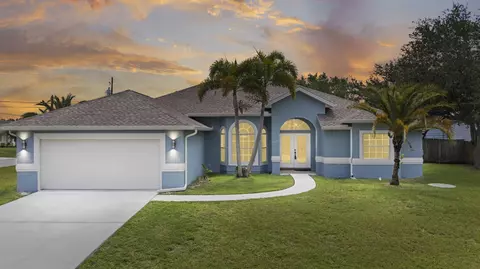 2001 SW Salvatierra Blvd, Port Saint Lucie, FL 34987