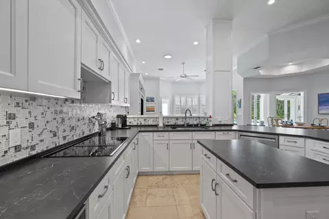 Kitchen - 116 Echo Dr, Jupiter, FL 33458 photo 5 of 5