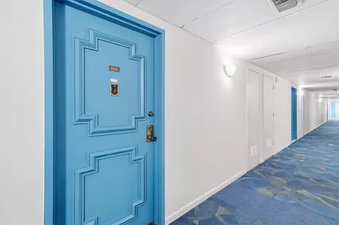 4330 Hillcrest Dr #804, Hollywood, FL 33021