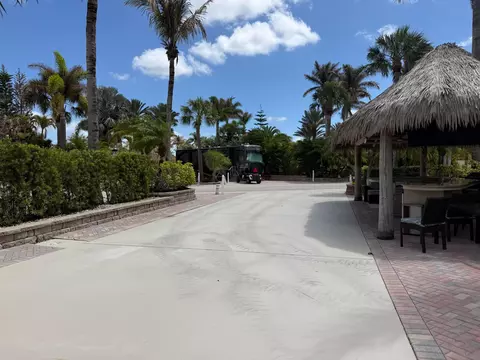 493 NW Boundary Dr, Port St Lucie, FL 34986