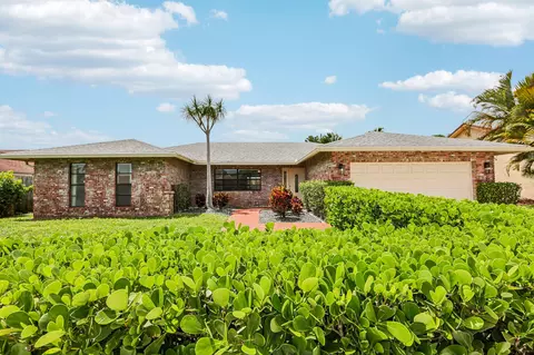 17679 Woodview Ter, Boca Raton, FL 33487