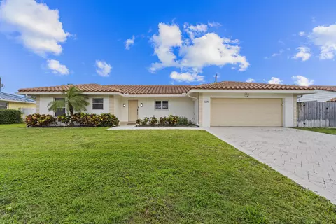 1205 Dolphin Rd, Singer Island, FL 33404
