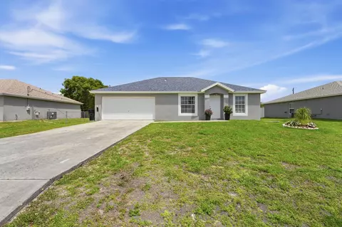 461 SW Exmore Ave, Port Saint Lucie, FL 34983