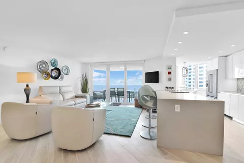 550 S Ocean Blvd #1004, Boca Raton, FL 33432