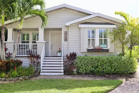 6164 N Ironwood Ln, Atlantis, FL 33462