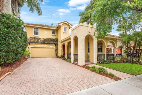 Exterior - 123 Via Castilla, Jupiter, FL 33458 photo 2 of 7