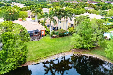 View/Area - 123 Via Castilla, Jupiter, FL 33458 photo 12 of 16