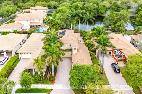 View/Area - 123 Via Castilla, Jupiter, FL 33458 photo 3 of 16