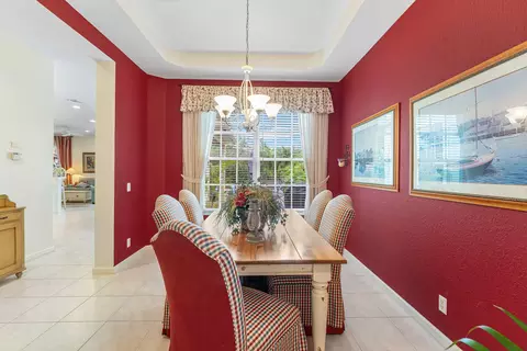 Dining - 123 Via Castilla, Jupiter, FL 33458 photo 2 of 4