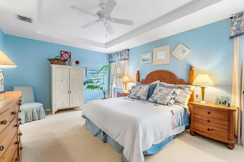 Bedroom - 123 Via Castilla, Jupiter, FL 33458 photo 5 of 8
