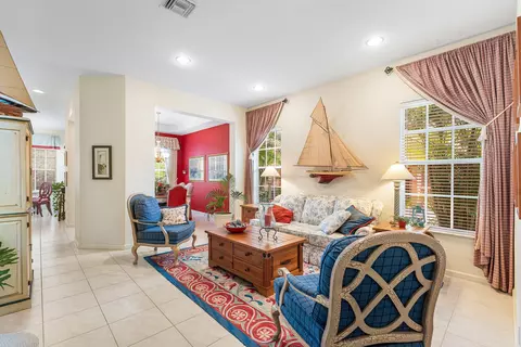 Living - 123 Via Castilla, Jupiter, FL 33458 photo 4 of 6