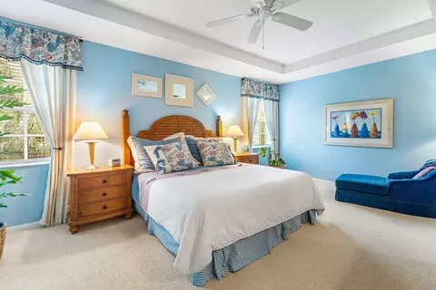 Bedroom - 123 Via Castilla, Jupiter, FL 33458 photo 7 of 8