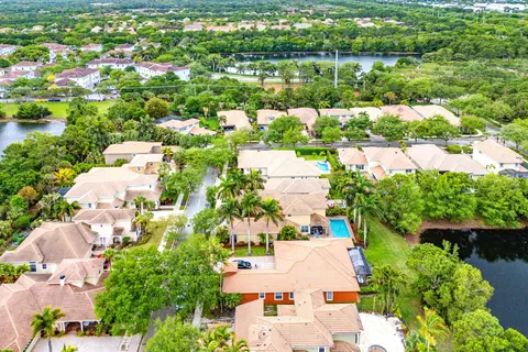 View/Area - 123 Via Castilla, Jupiter, FL 33458 photo 4 of 16