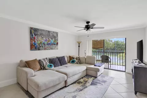 3020 Florida Blvd #202-C, Delray Beach, FL 33483
