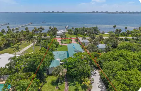 12417 S Indian River Dr, Jensen Beach, FL 34957