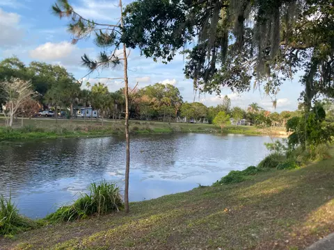 319 N 11th St, Fort Pierce, FL 34950