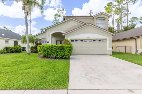 15157 Oak Chase Ct, Wellington, FL 33414