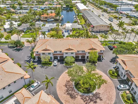 1327 SE 3rd Ave, Pompano Beach, FL 33060 photo 6