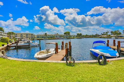 600 Pine Dr #209, Pompano Beach, FL 33060