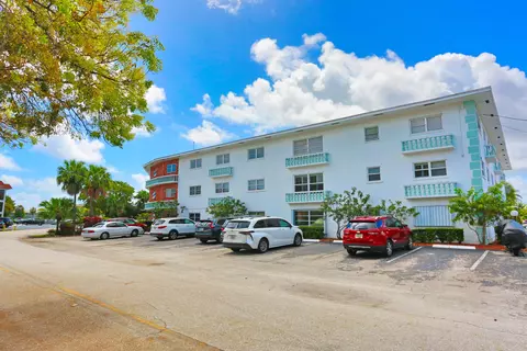 600 Pine Dr #209, Pompano Beach, FL 33060 photo 5