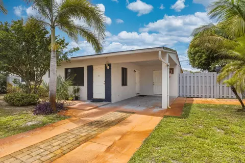 3361 NE 13th Ter, Pompano Beach, FL 33064