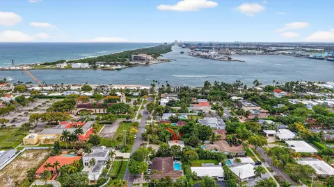 1935 SE 25th Ave, Fort Lauderdale, FL 33316