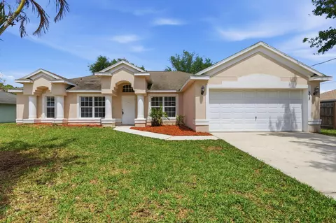 375 SW Saginaw Ave, Port Saint Lucie, FL 34953