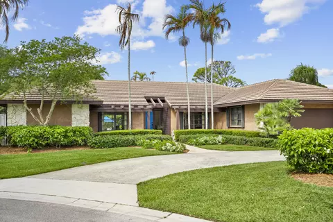 18815 S Golden Hawk Trl, Jupiter, FL 33458