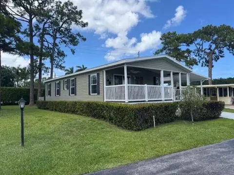 4209 Royal Manor Blvd #136, Boynton Beach, FL 33436