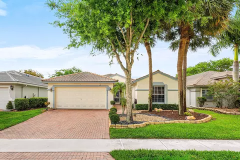 8335 Duomo Cir, Boynton Beach, FL 33472