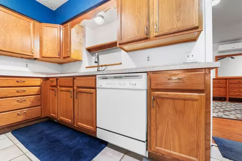 Kitchen - 1120 SW 8th Ct, Okeechobee, FL 34974 photo 4 of 4