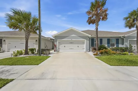 812 Persimmon Pl, Fort Pierce, FL 34981